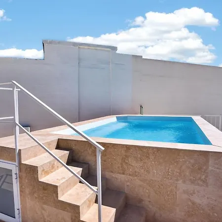 Stylish Penthouse With Private Pool Andjacuzzi Apartment Naxxar