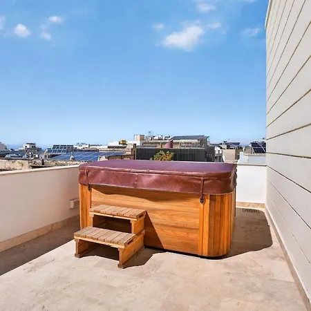 Apartment Stylish Penthouse With Private Pool Andjacuzzi Naxxar