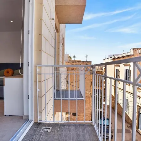 Apartment Stylish Penthouse With Private Pool Andjacuzzi Naxxar