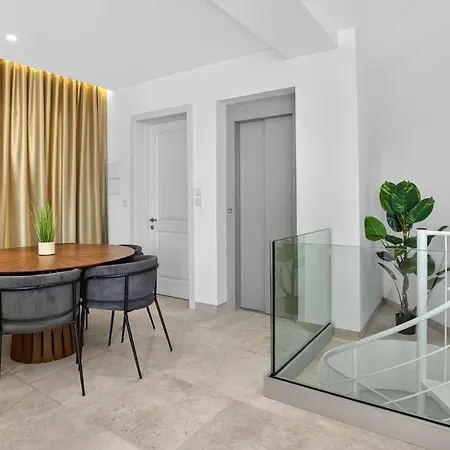 Apartment Stylish Penthouse With Private Pool Andjacuzzi