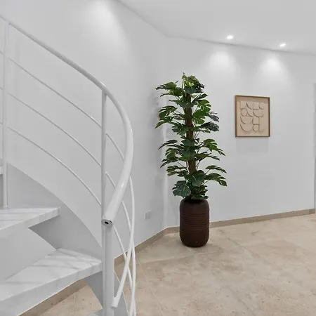 Apartment Stylish Penthouse With Private Pool Andjacuzzi *