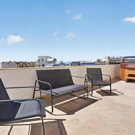 Stylish Penthouse With Private Pool Andjacuzzi